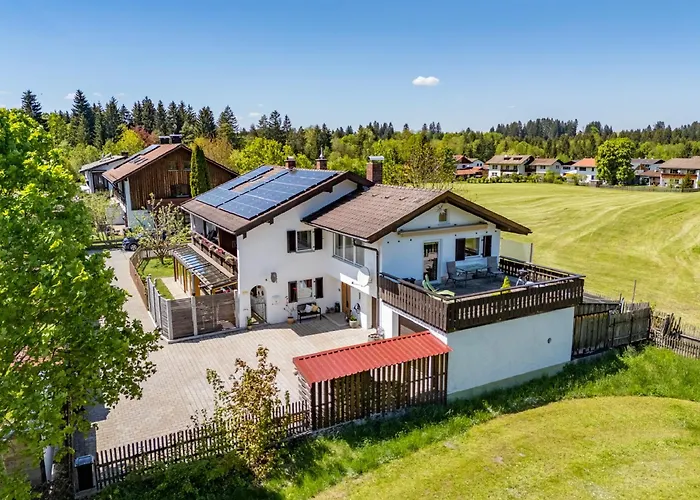Haus Bischoff 2 *
