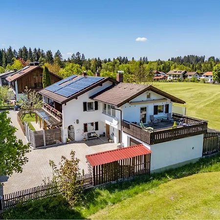 Haus Bischoff 2 *